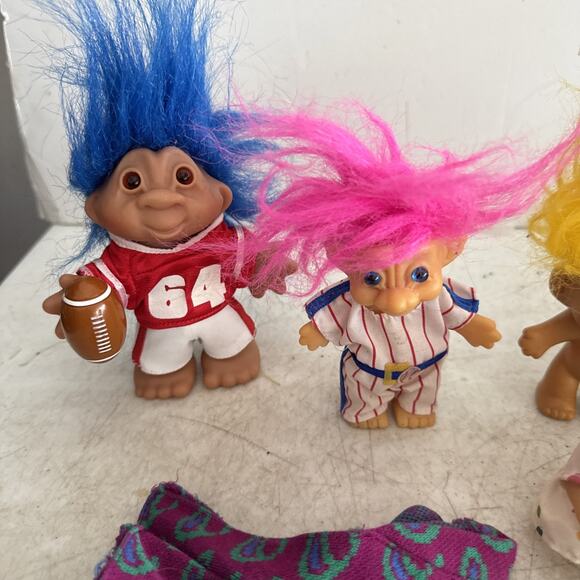 VTG Troll Doll Lot Of 5 Russ Dam Dolls Football Baseball More - Picture 3 of 8